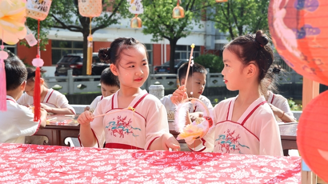 童心相邀 秋滿校園 | 如東舉辦“我們的節(jié)日·中秋”游園主題活動